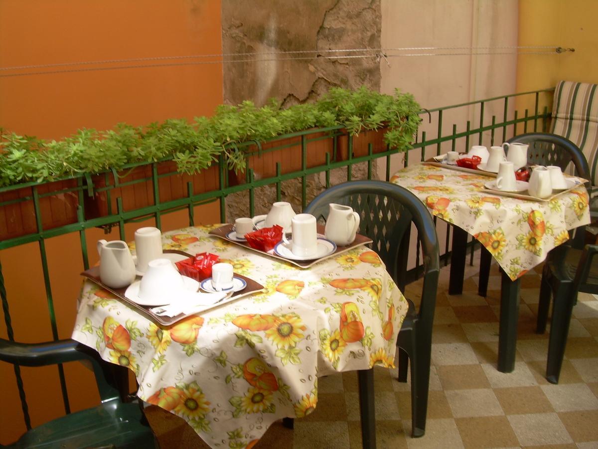 B&B Angelo Trieste Bagian luar foto
