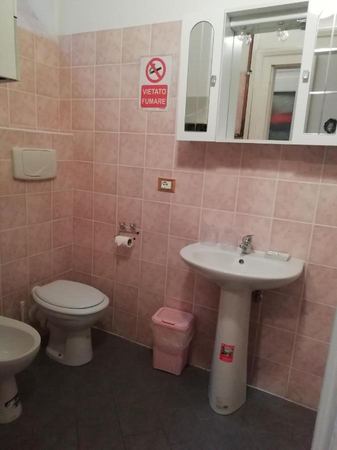 B&B Angelo Trieste Bagian luar foto
